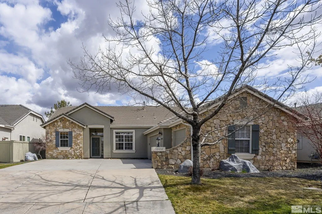 10452 Copper Wood Court, Reno NV photo 1