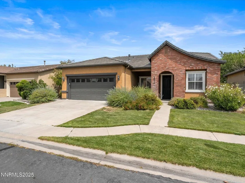 10514 Eagle Falls Way, Reno NV photo 1