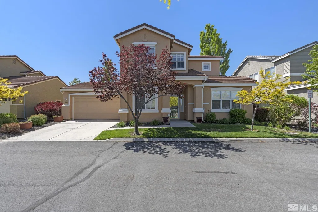 10568 Iron Point Circle, Reno NV photo 1