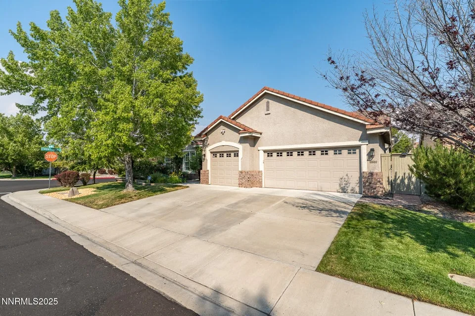 10600 Blue Moon Court, Reno NV photo 1