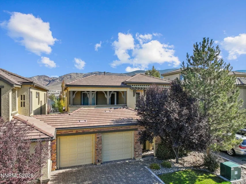10900 Serratina Drive, Reno NV