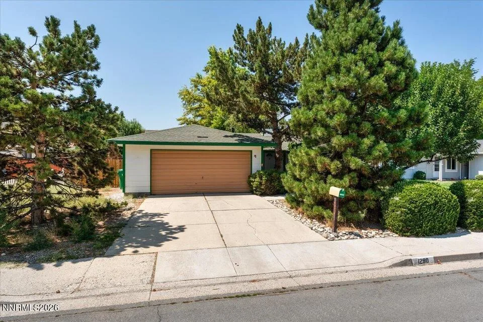 1290 Autumn Hills Drive, Reno NV photo 1