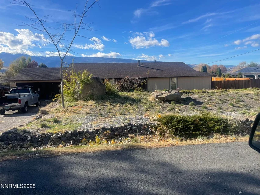 13815 Cochise Drive, Reno NV photo 1