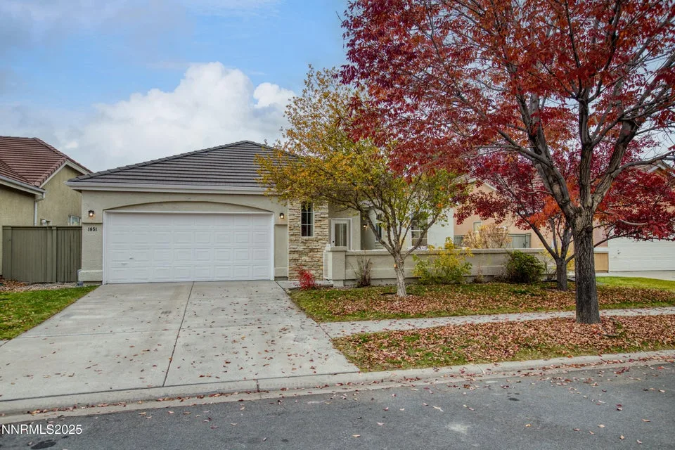 1651 Emerald Bay Drive, Reno NV photo 2