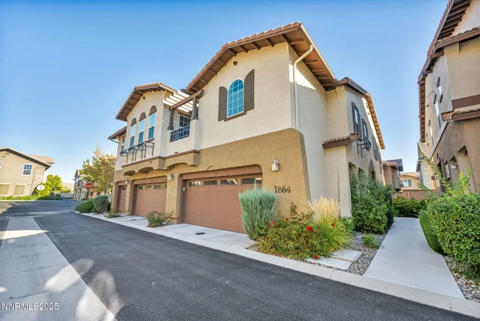 1864 Wind Ranch Road C, Reno NV photo 1