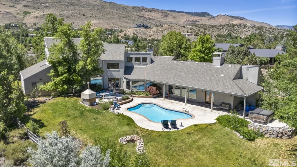 4229 Christy Way, Reno NV photo 1