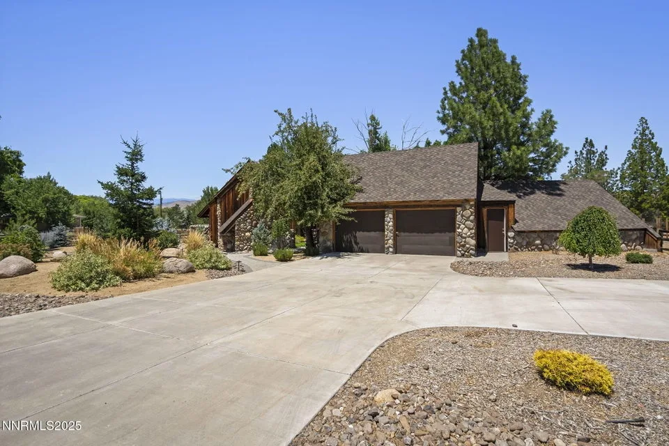 4275 Juniper Creek Road, Reno NV photo 1