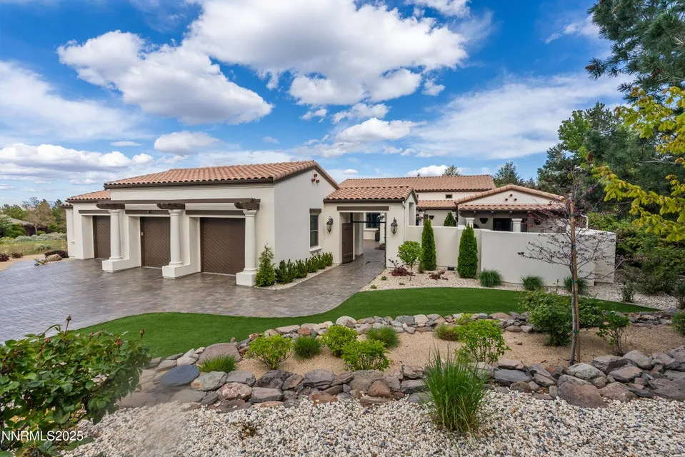 4485 Mountaingate Drive, Reno NV photo 4