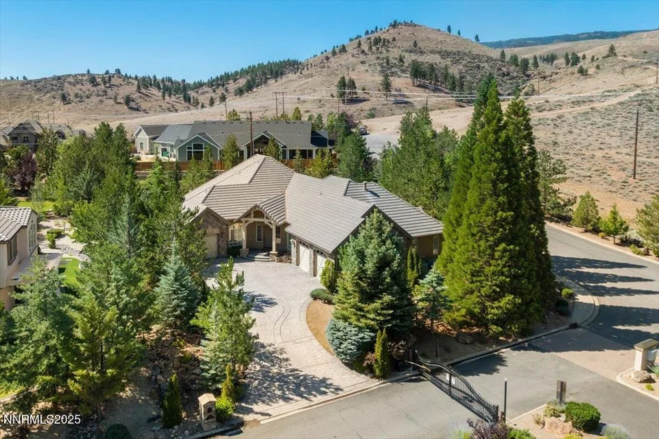 4990 Mountainshyre Road, Reno NV photo 2
