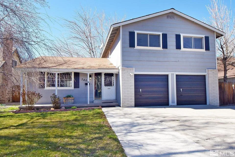 7405 Bluestone Drive, Reno NV photo 1