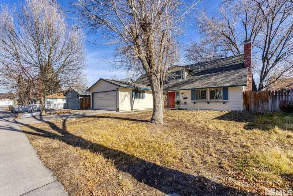 7476 Limestone Drive, Reno NV photo 1