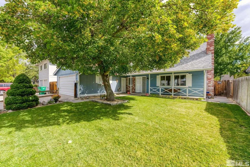 7480 Limestone Drive, Reno NV photo 1