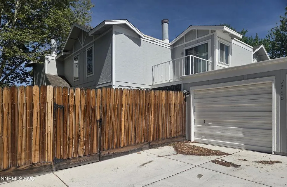 7560 Young Circle, Reno NV photo 1