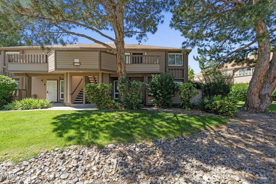 785 Kingston Lane #H, Reno NV photo 1