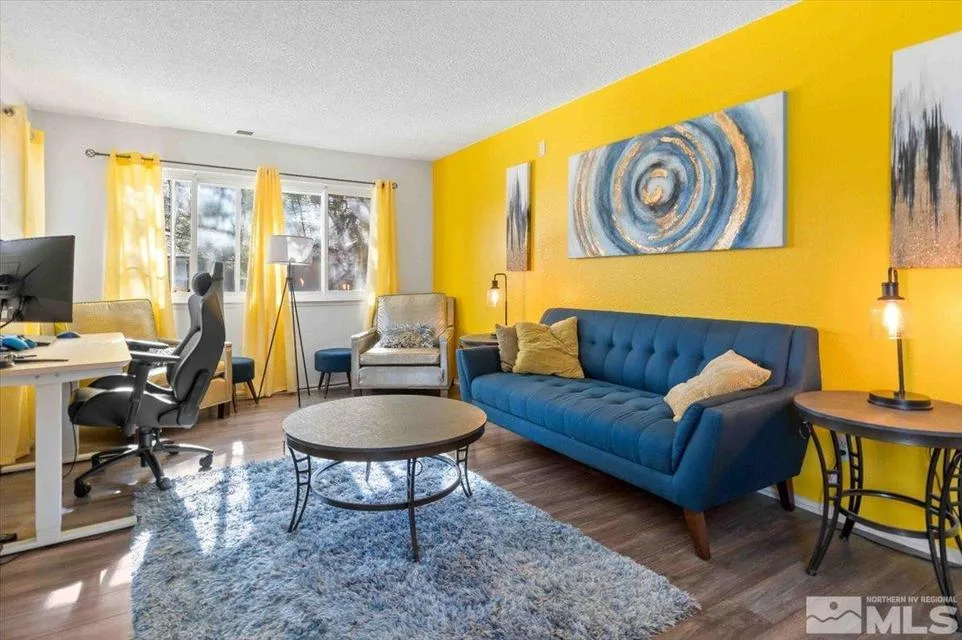 791 Kingston Lane G - Living Room